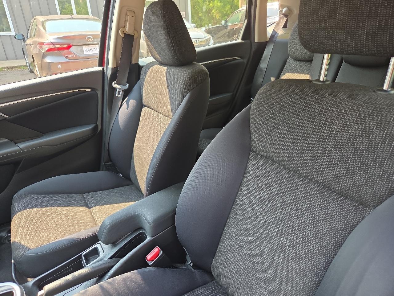 Honda Fit 5dr HB CVT LX 2016