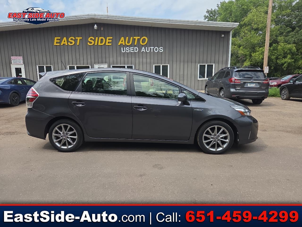 Toyota Prius V 5dr Wgn Two (Natl) 2016
