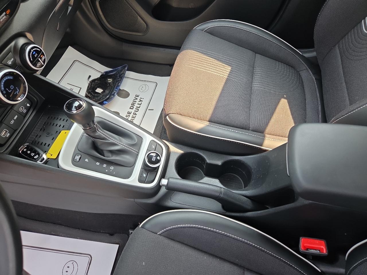 Hyundai Venue Limited IVT 2024