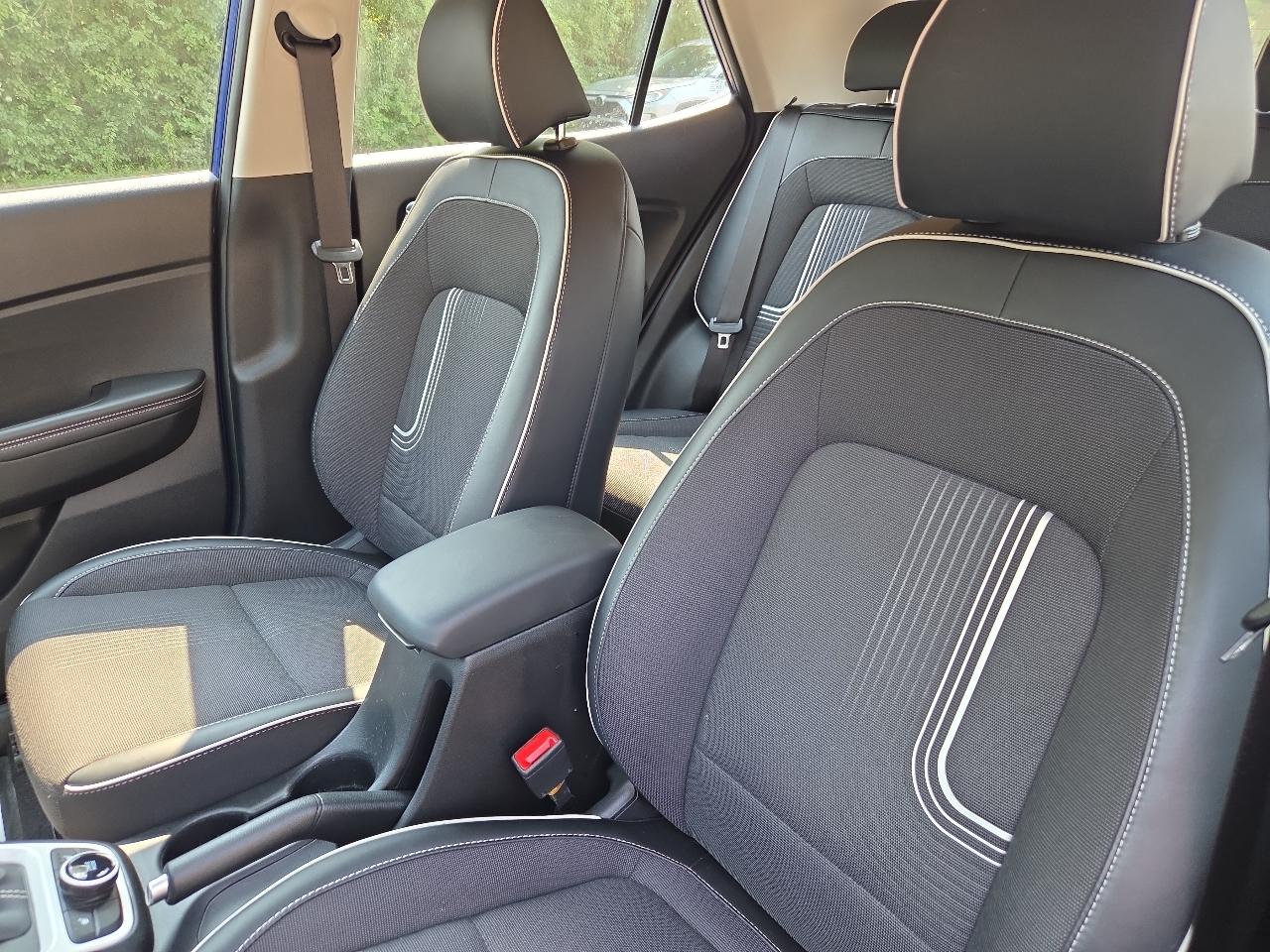 Hyundai Venue Limited IVT 2024