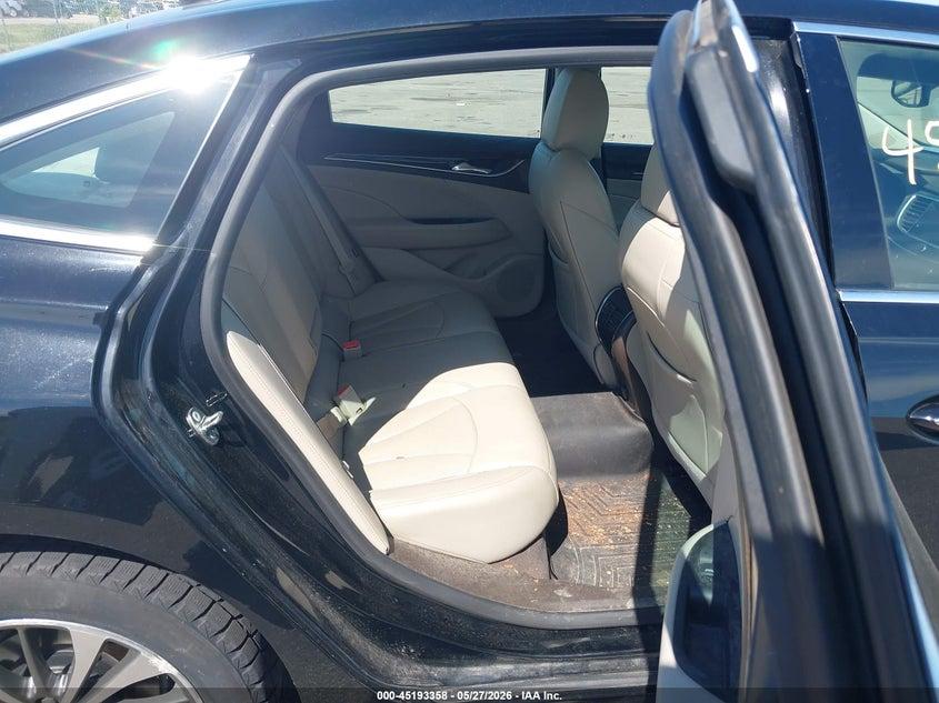 Buick LaCrosse 4dr Sdn Essence FWD 2017