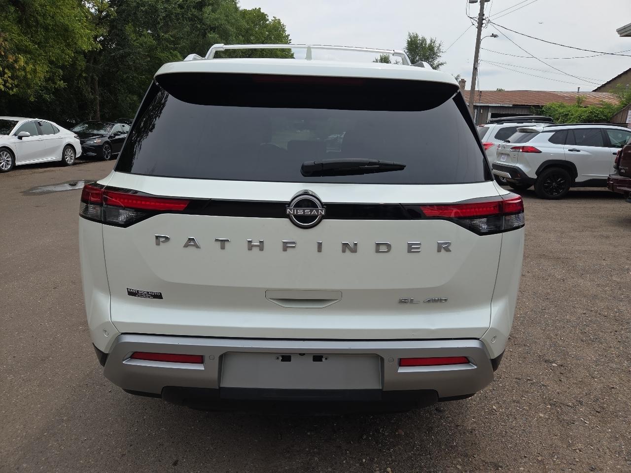 Nissan Pathfinder SL 4WD 2023