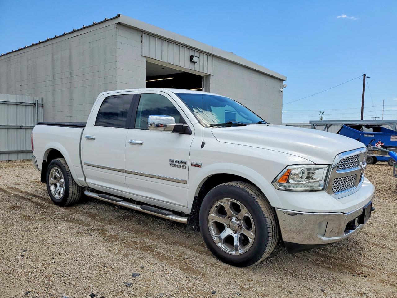 RAM 1500 Laramie 4x4 Crew Cab 5'7" Box 2018