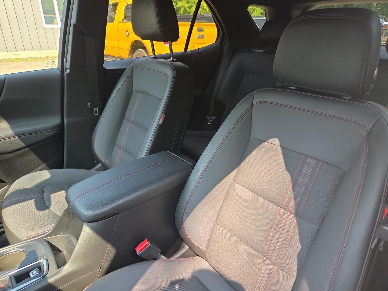 Chevrolet Equinox AWD 4dr RS 2022