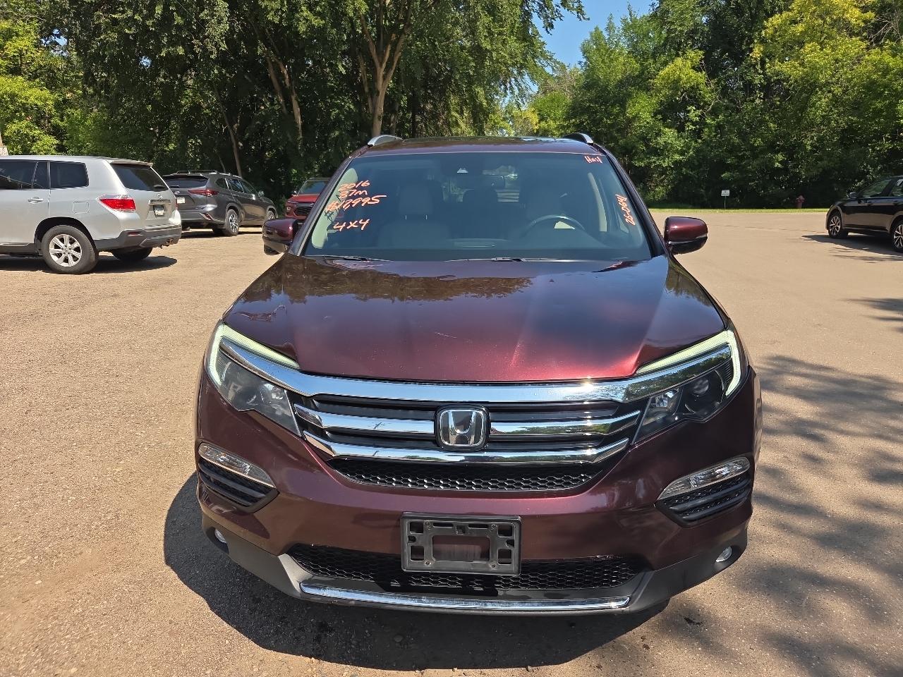 Honda Pilot AWD 4dr Touring w/RES & Navi 2016