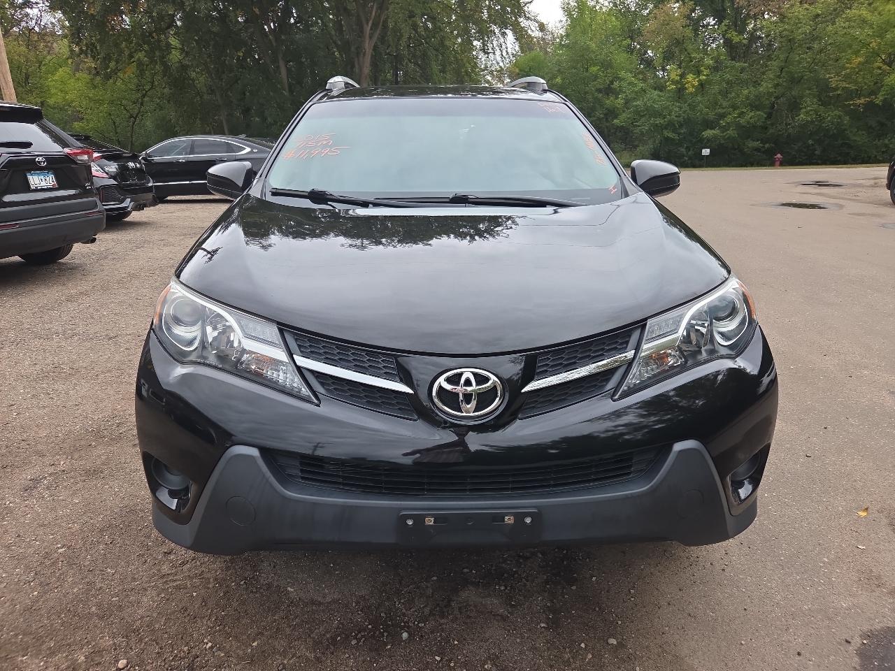 Toyota RAV4 FWD 4dr LE (Natl) 2015