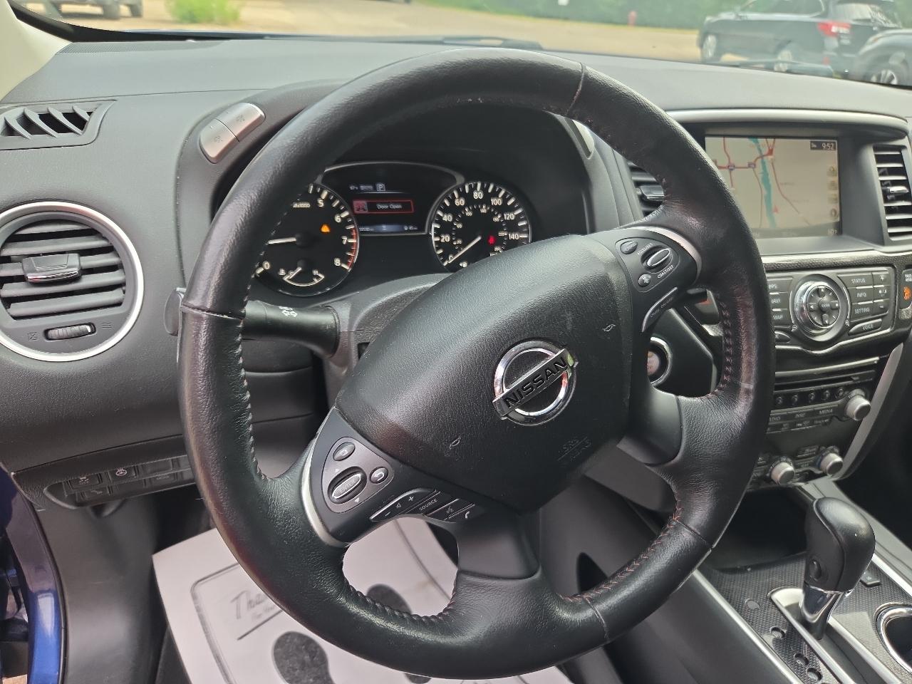 Nissan Pathfinder 4x4 SV 2020