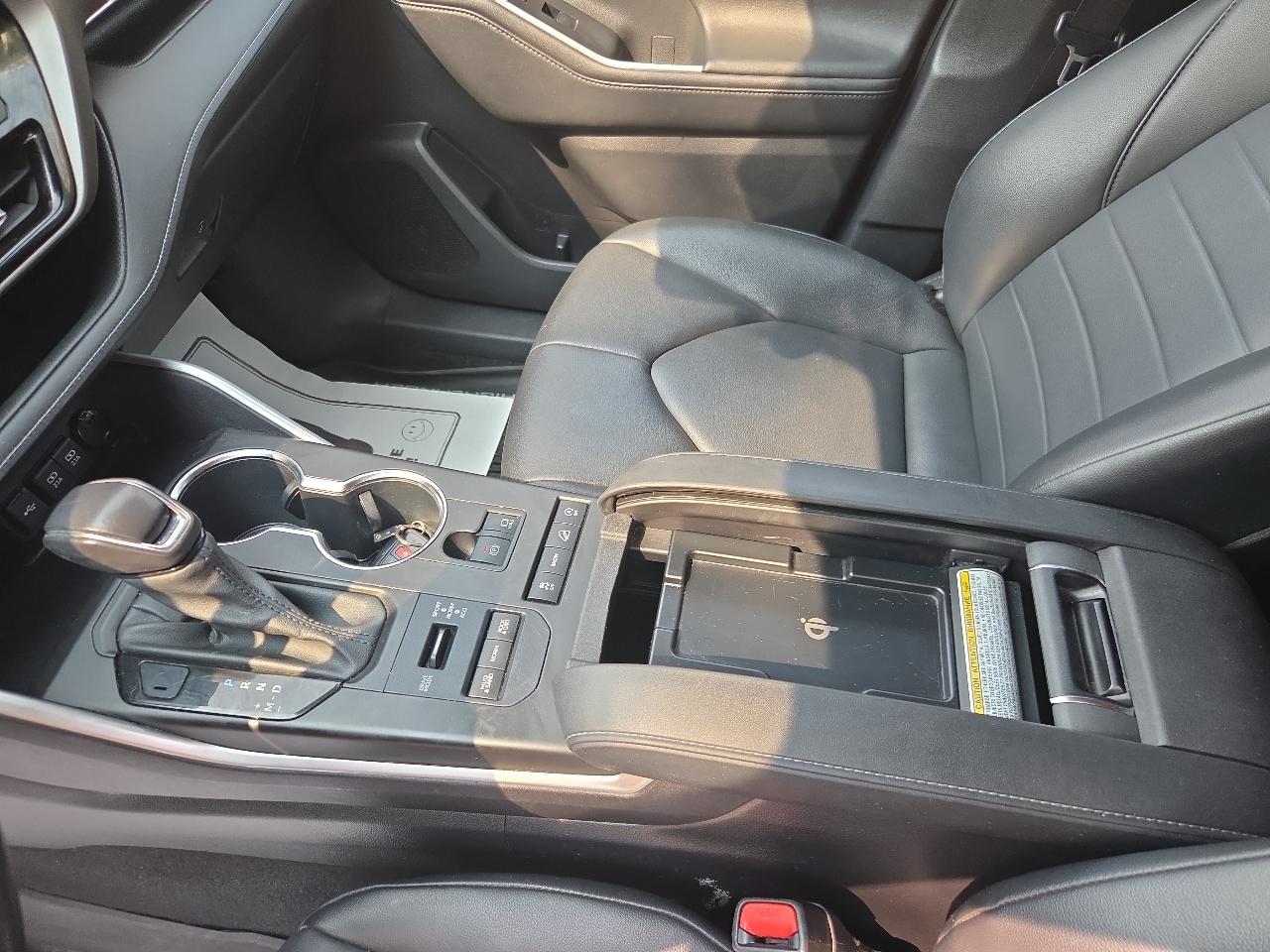 Toyota Highlander XLE AWD (Natl) 2021