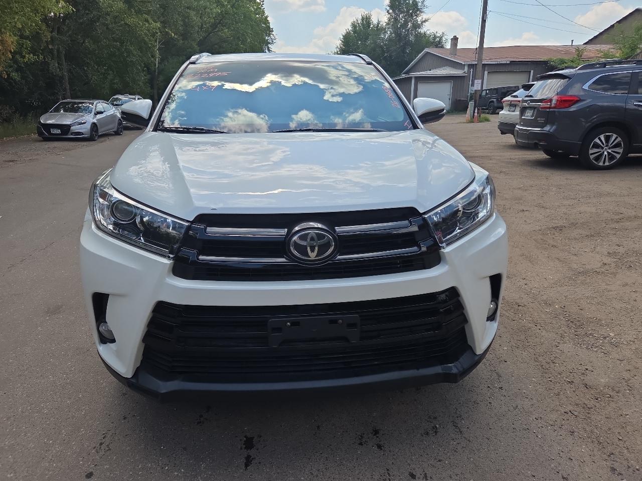Toyota Highlander SE V6 AWD (Natl) 2018