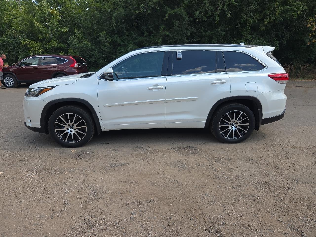 Toyota Highlander SE V6 AWD (Natl) 2018