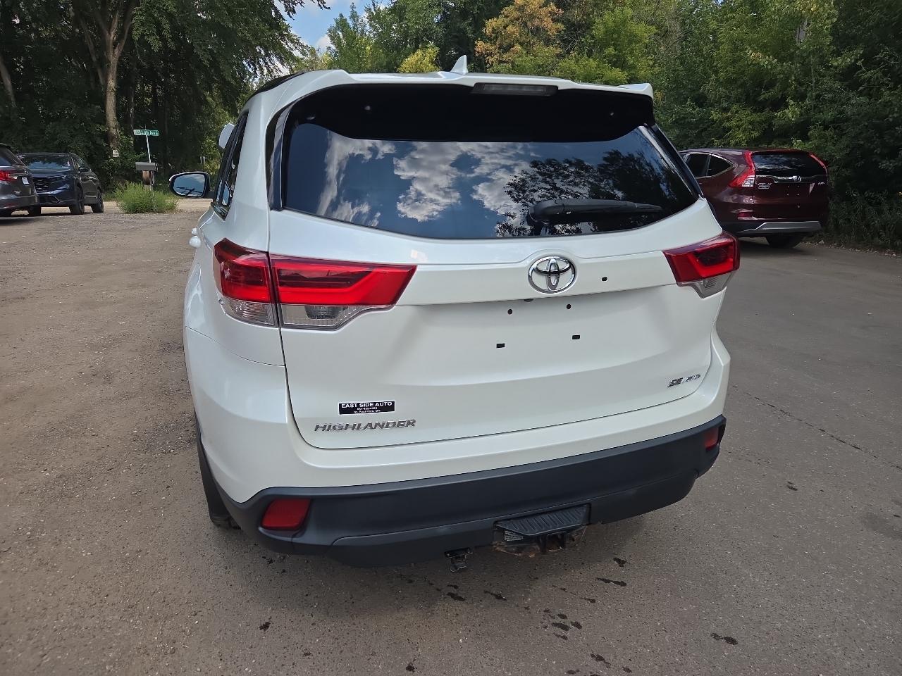 Toyota Highlander SE V6 AWD (Natl) 2018