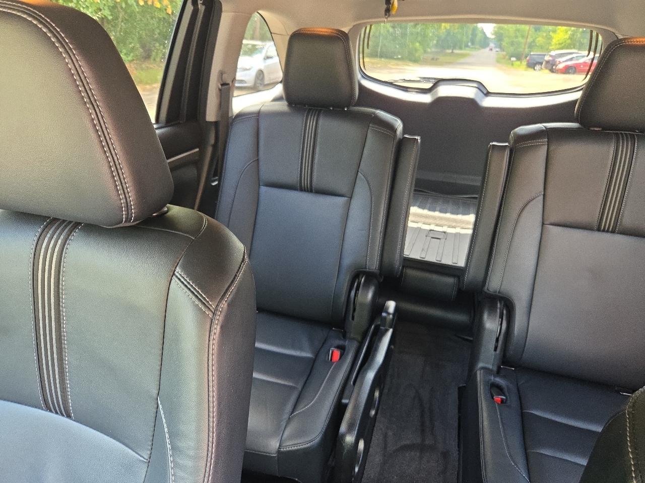 Toyota Highlander SE V6 AWD (Natl) 2018