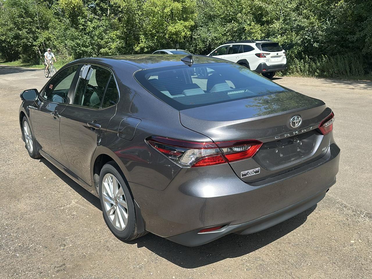 Toyota Camry LE Auto (Natl) 2022
