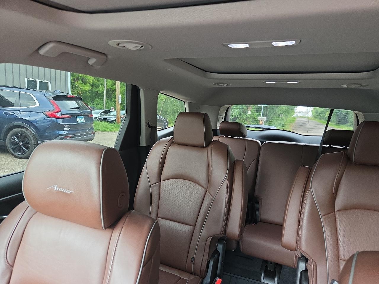 Buick Enclave AWD 4dr Avenir 2021