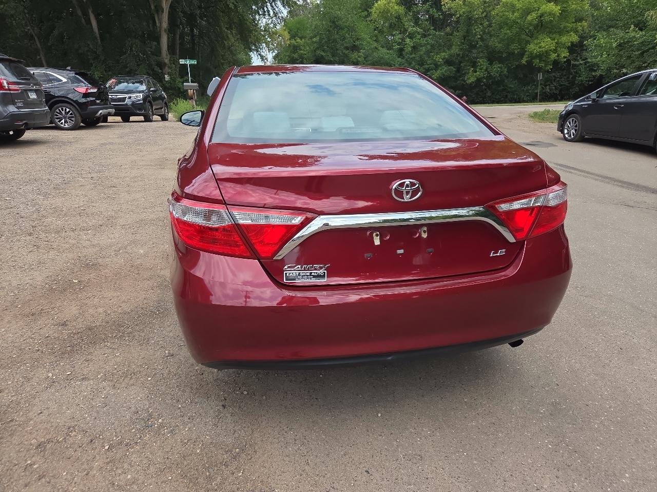 Toyota Camry XLE Auto (Natl) 2017
