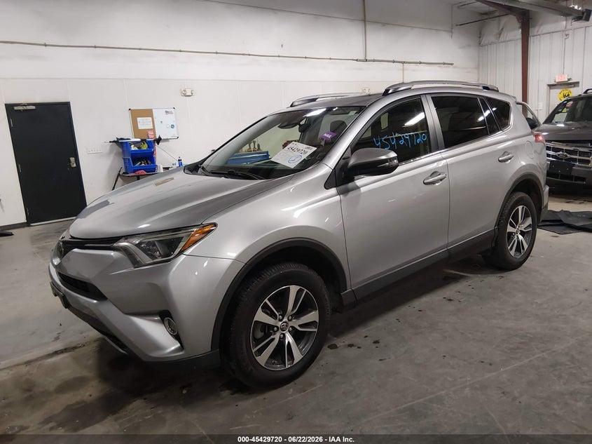 Toyota RAV4 XLE AWD (Natl) 2018