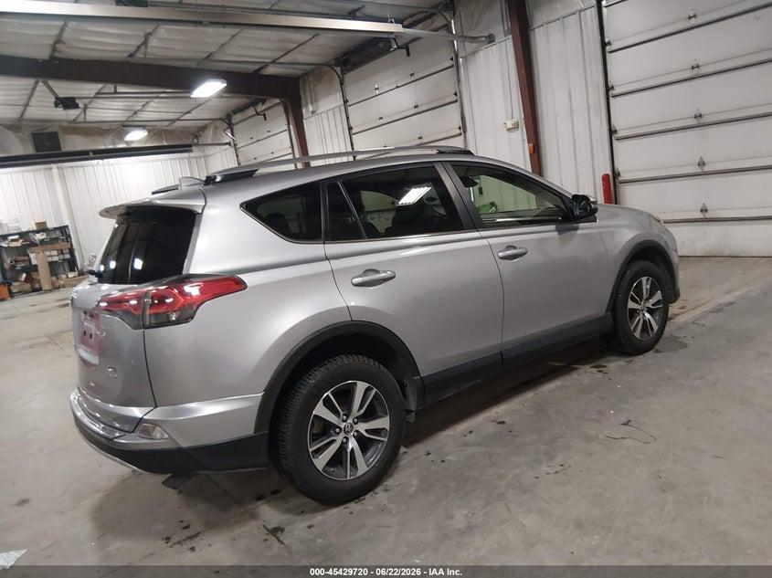 Toyota RAV4 XLE AWD (Natl) 2018