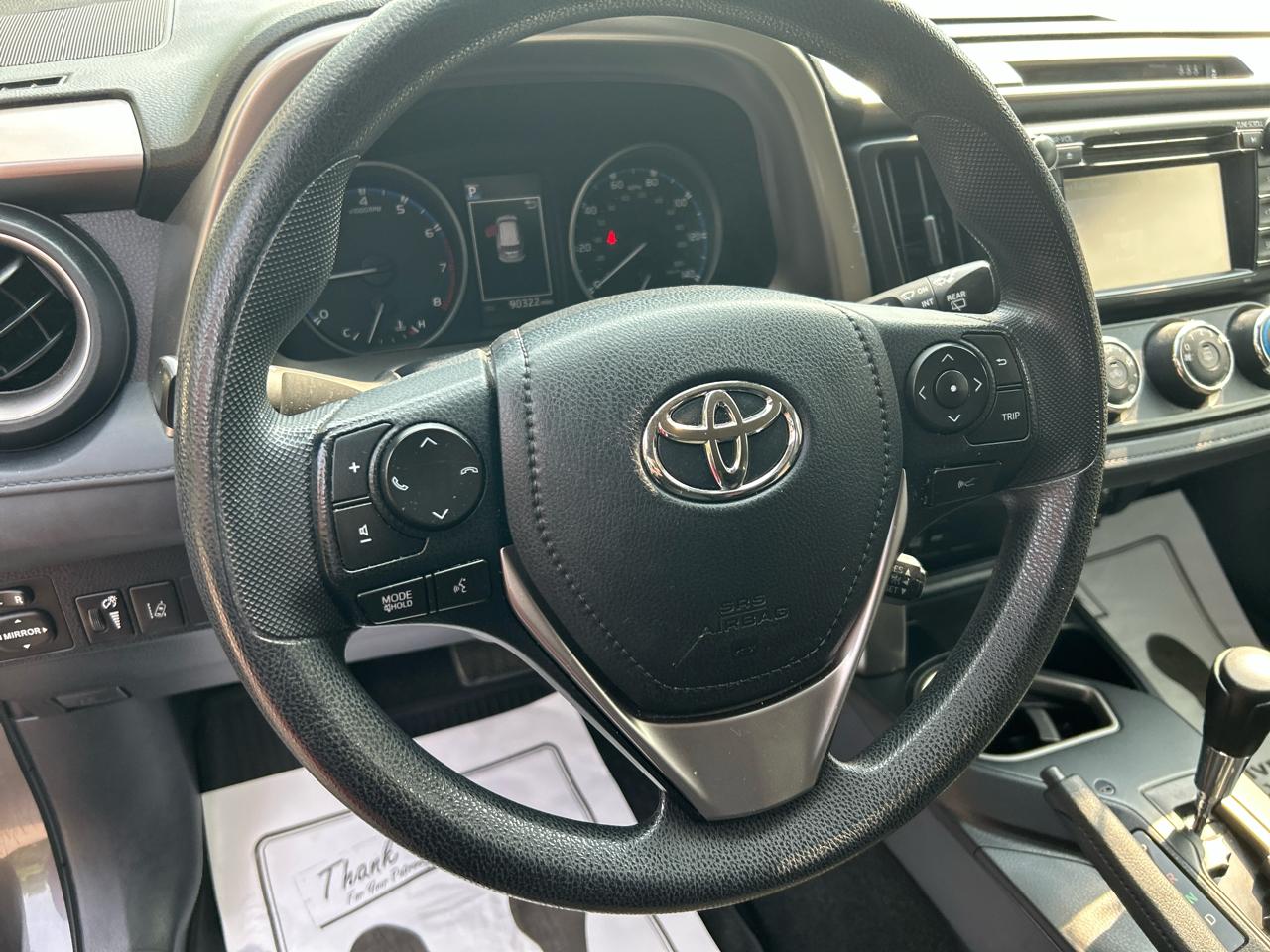 Toyota RAV4 LE AWD (Natl) 2017