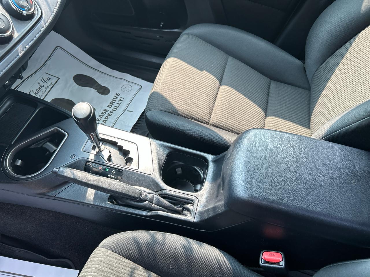 Toyota RAV4 LE AWD (Natl) 2017