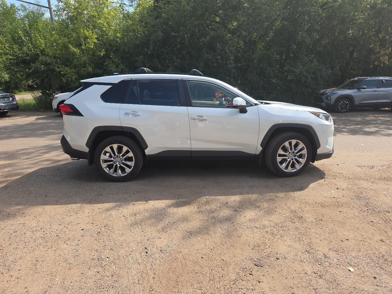 Toyota RAV4 Limited AWD (Natl) 2020