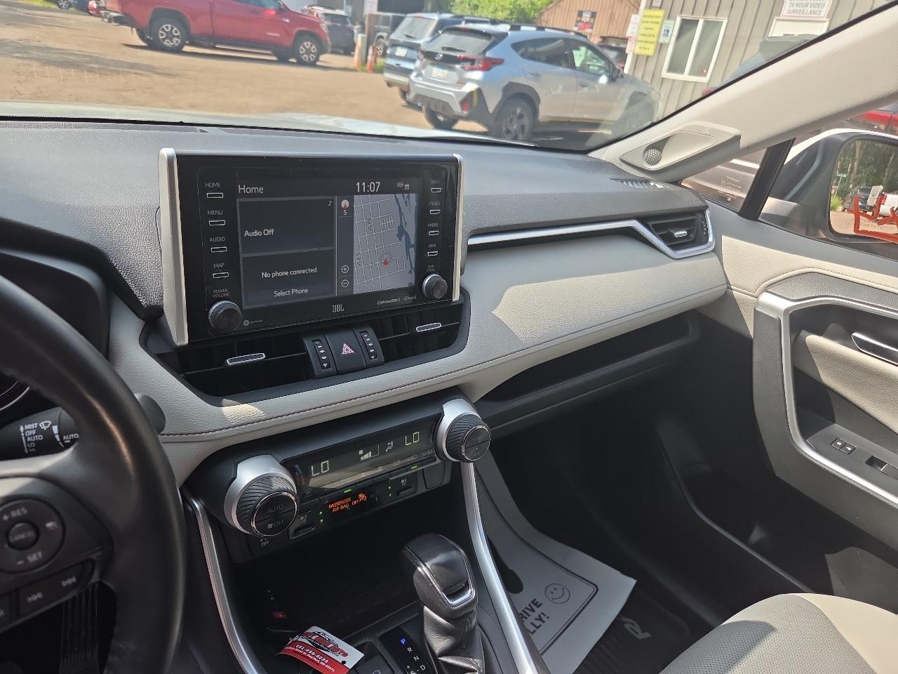 Toyota RAV4 Limited AWD (Natl) 2020