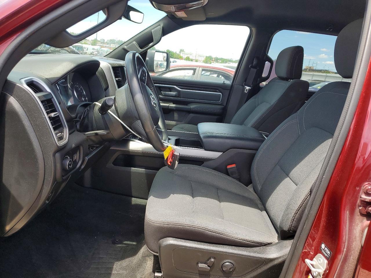 RAM 1500 Big Horn 4x4 Crew Cab 5'7" Box 2023