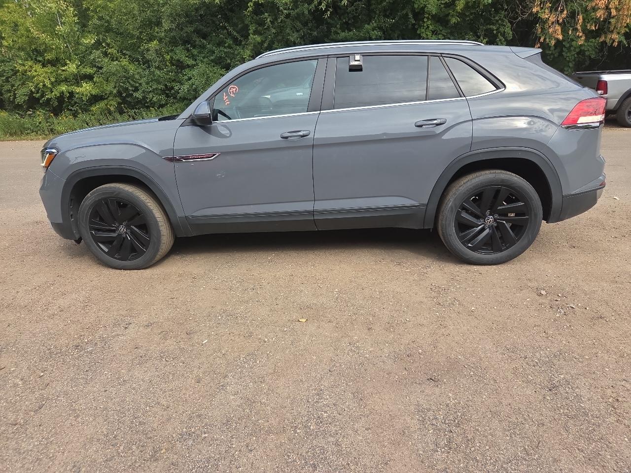 Volkswagen Atlas Cross Sport 2.0T SE w/Technology 4MOTION 2021