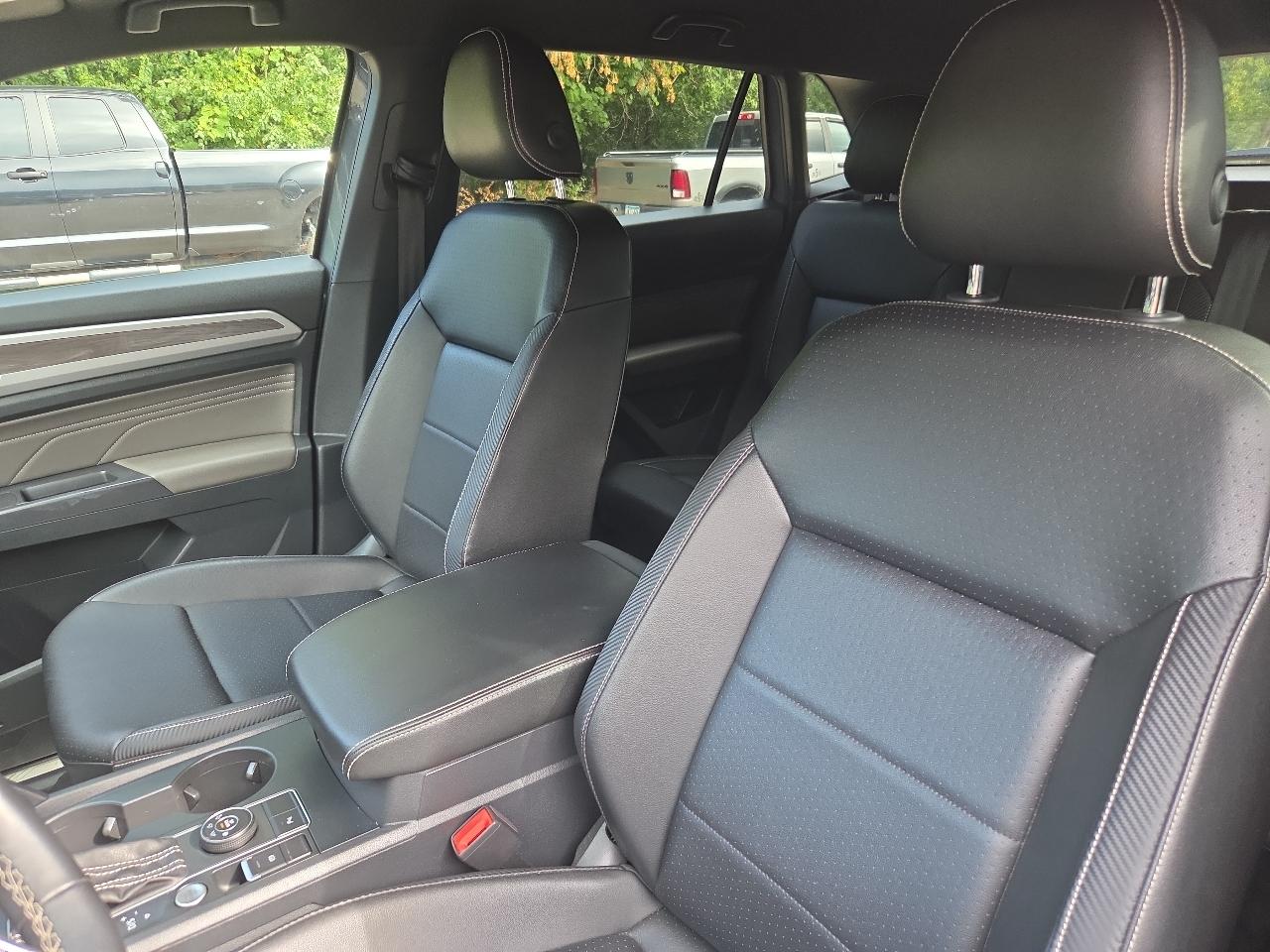 Volkswagen Atlas Cross Sport 2.0T SE w/Technology 4MOTION 2021