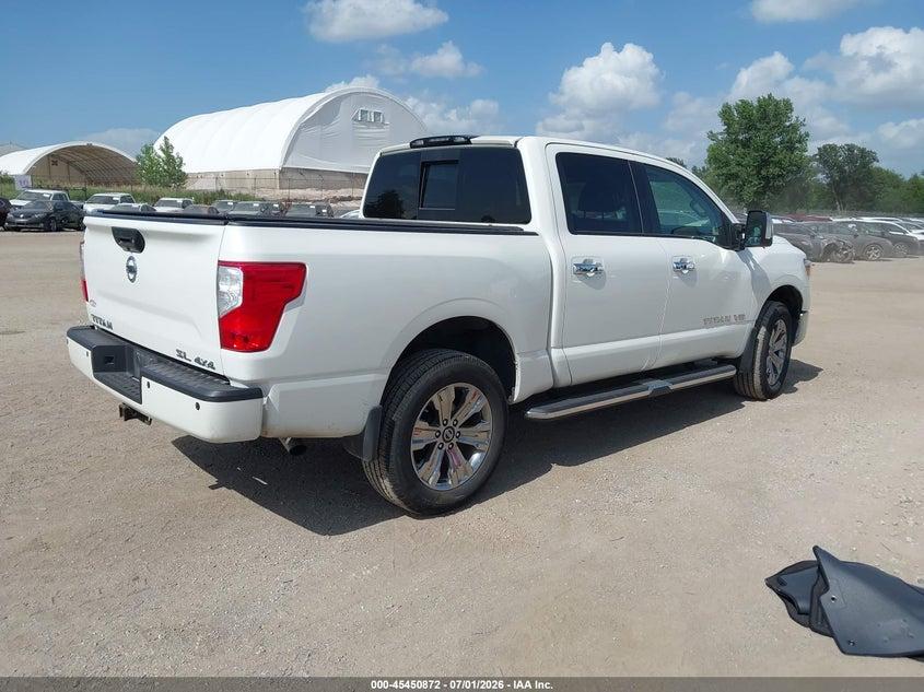 Nissan Titan 4x4 Crew Cab SL 2018