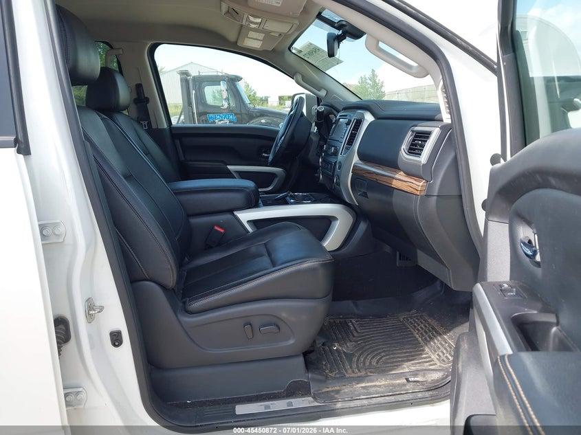 Nissan Titan 4x4 Crew Cab SL 2018