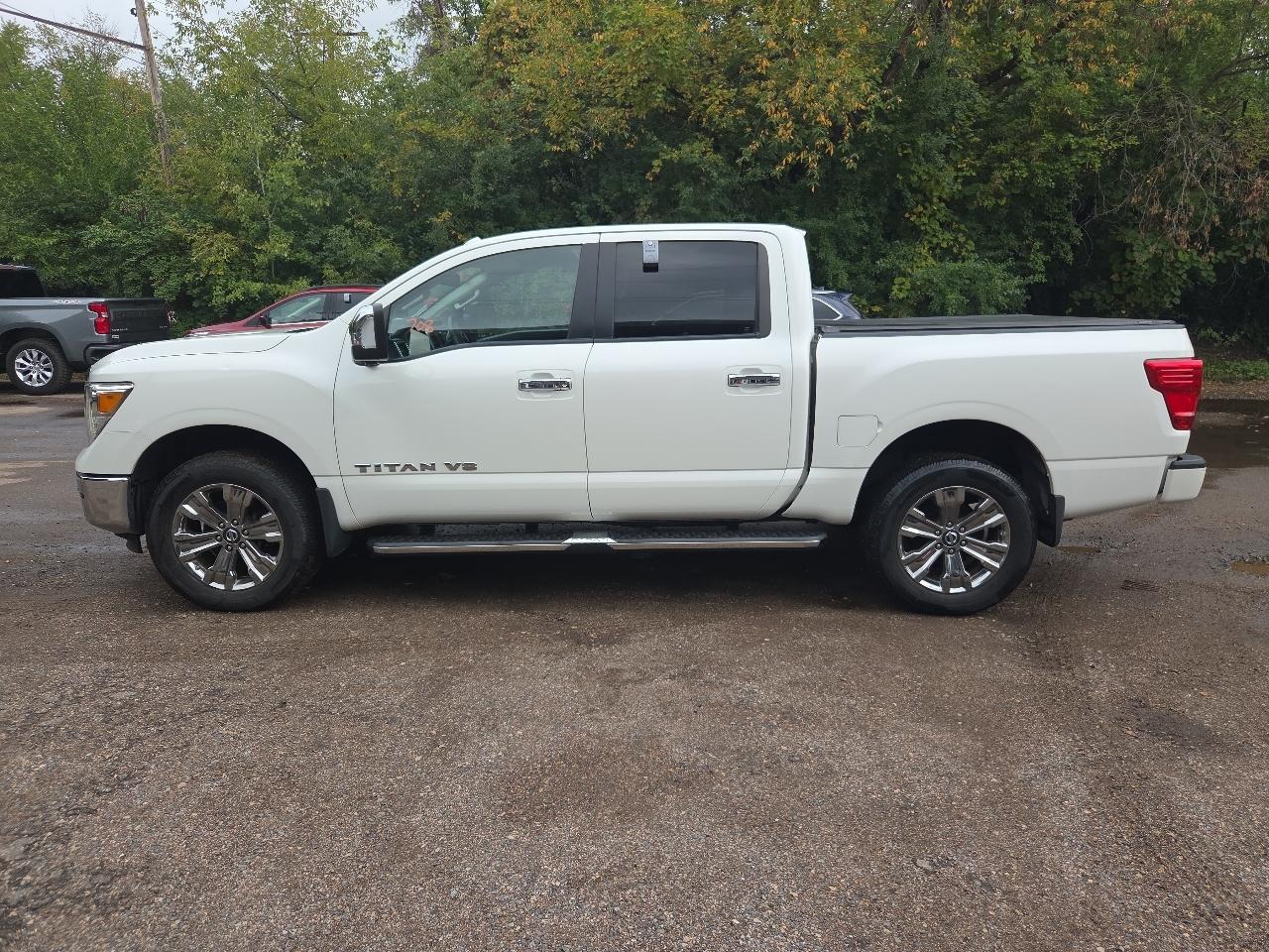 Nissan Titan 4x4 Crew Cab SL 2018