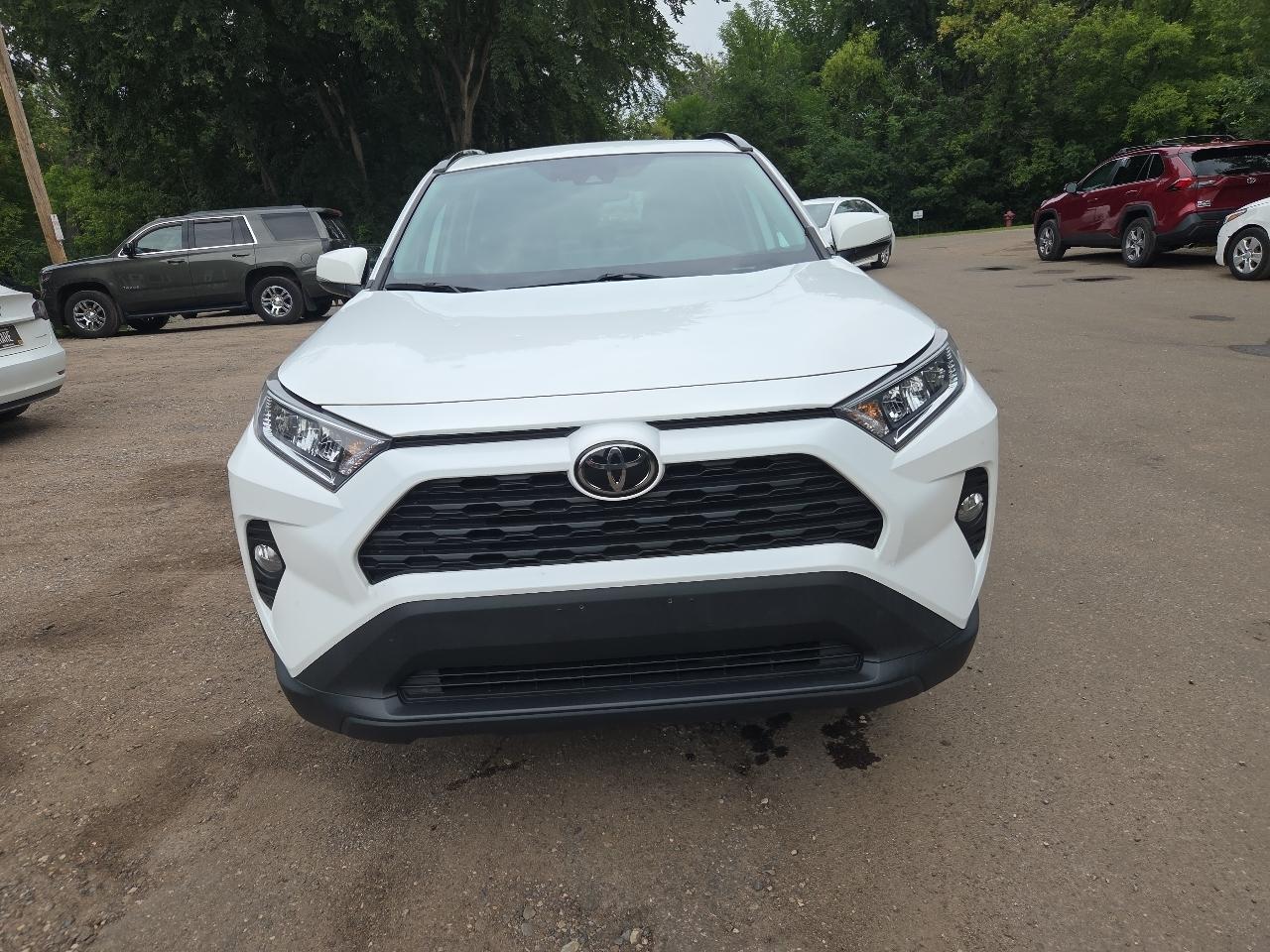Toyota RAV4 XLE AWD (Natl) 2021