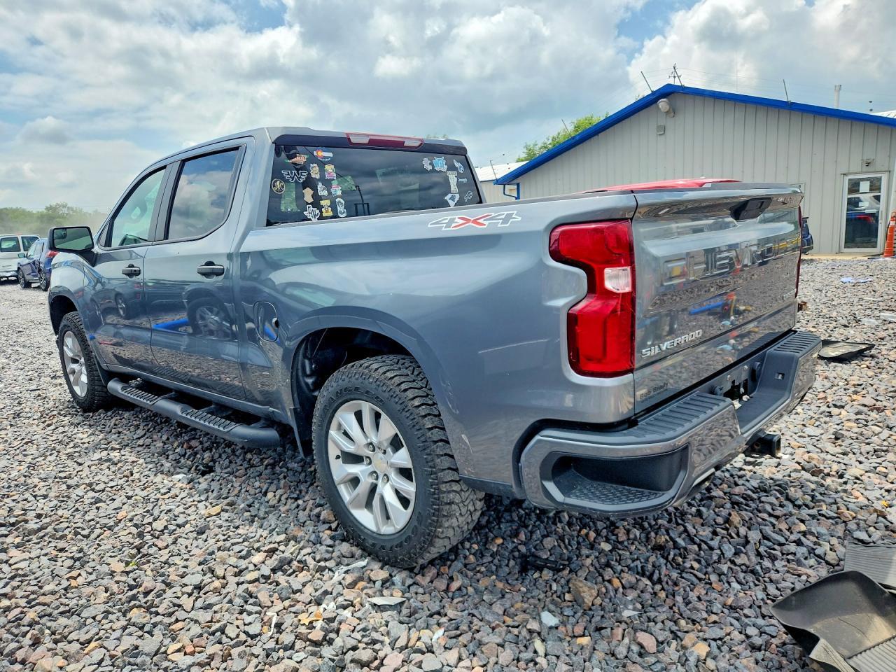 Chevrolet Silverado 1500 4WD Crew Cab 147" Custom 2021