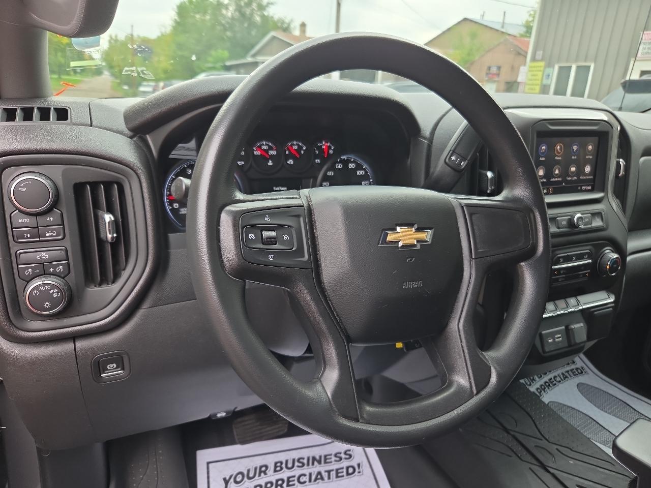 Chevrolet Silverado 1500 4WD Crew Cab 147" Custom 2021
