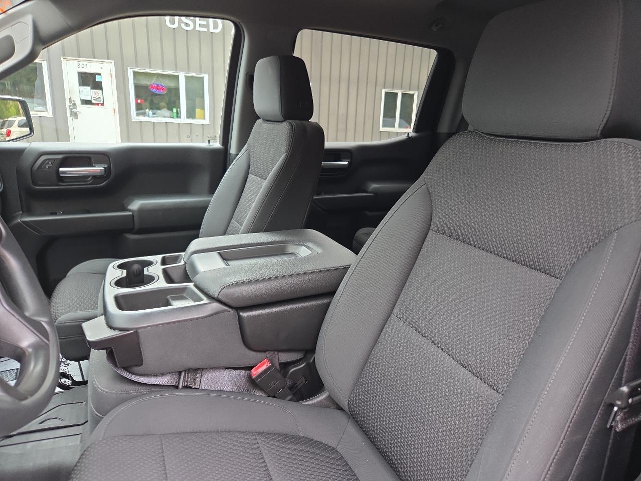 Chevrolet Silverado 1500 4WD Crew Cab 147" Custom 2021
