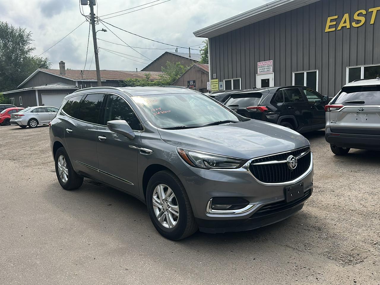 Buick Enclave AWD 4dr Essence 2021