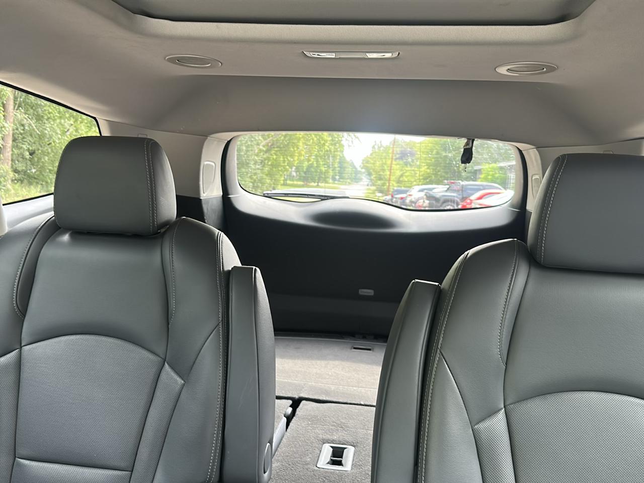 Buick Enclave AWD 4dr Essence 2021