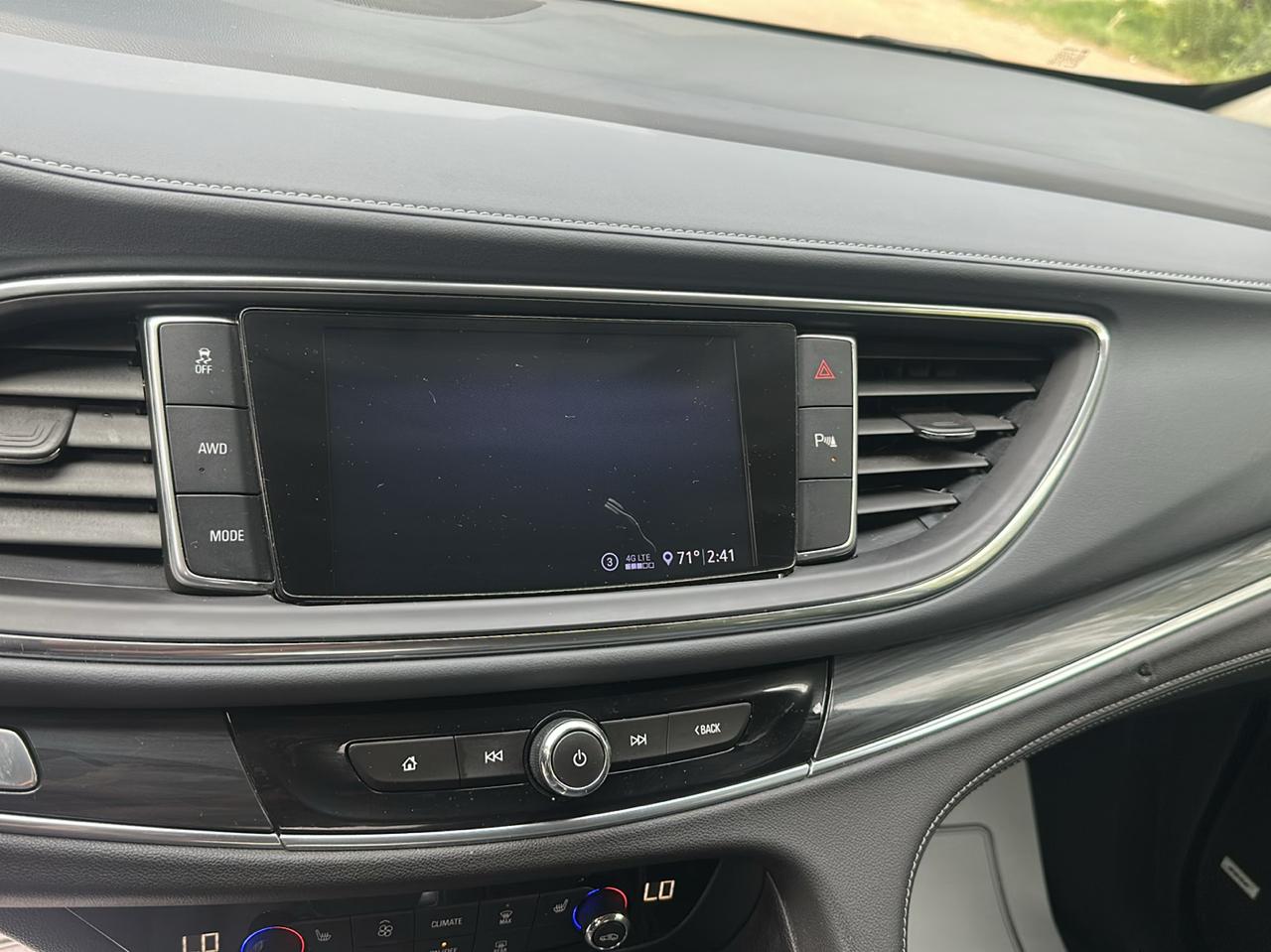 Buick Enclave AWD 4dr Essence 2021