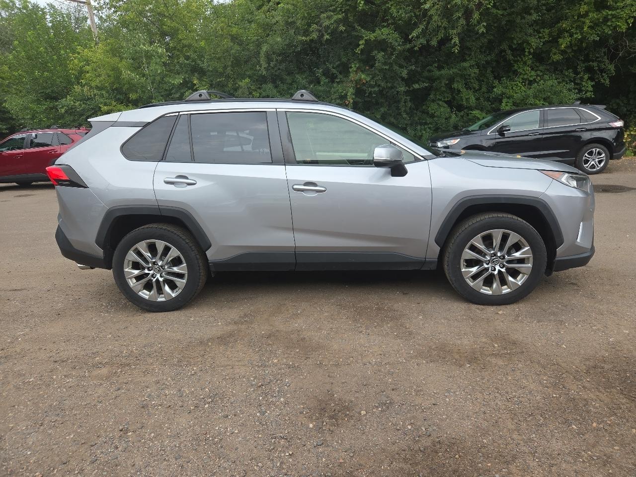 Toyota RAV4 XLE Premium AWD (Natl) 2019