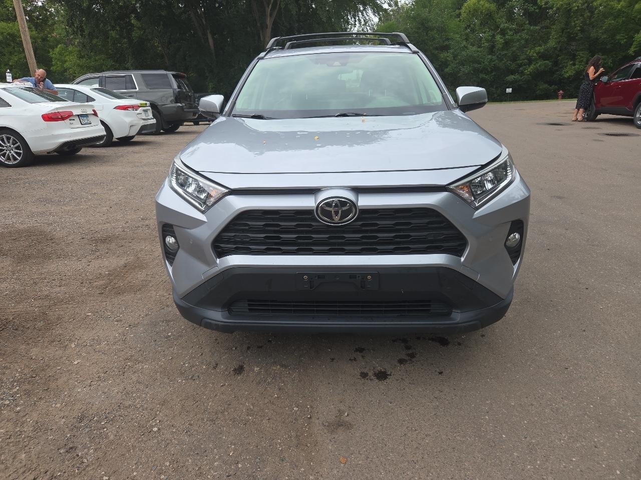 Toyota RAV4 XLE Premium AWD (Natl) 2019