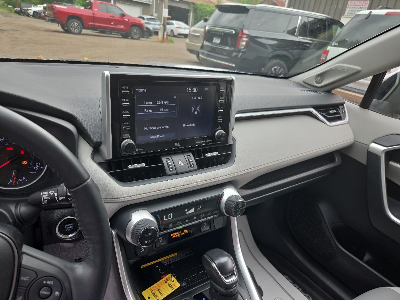 Toyota RAV4 XLE Premium AWD (Natl) 2019