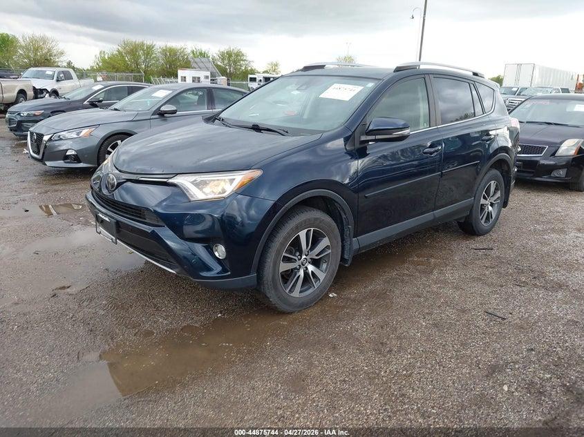 Toyota RAV4 XLE AWD (Natl) 2017