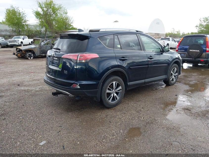 Toyota RAV4 XLE AWD (Natl) 2017