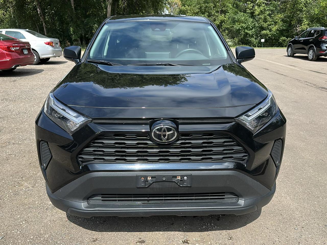 Toyota RAV4 LE AWD (Natl) 2023