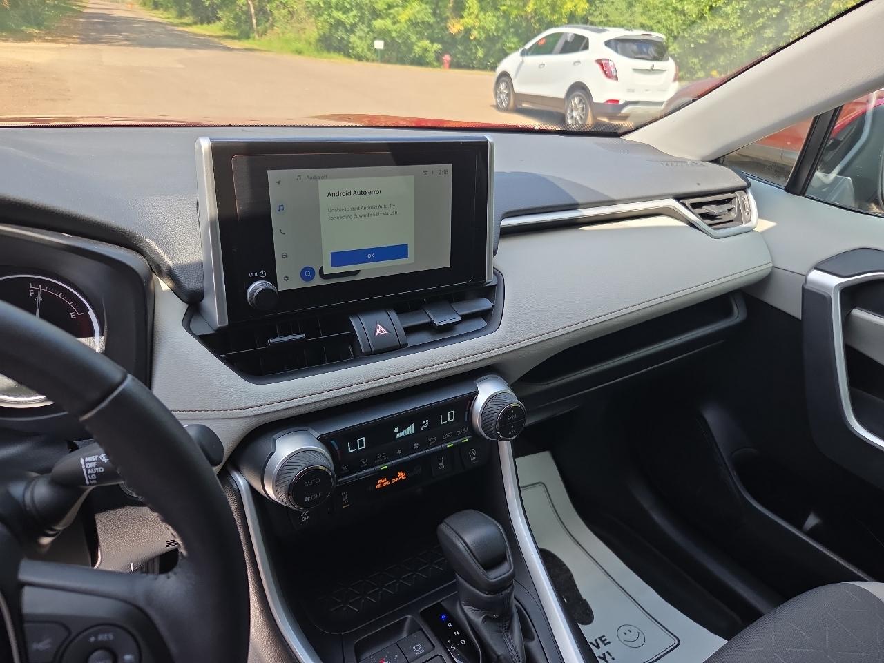 Toyota RAV4 XLE AWD (Natl) 2024