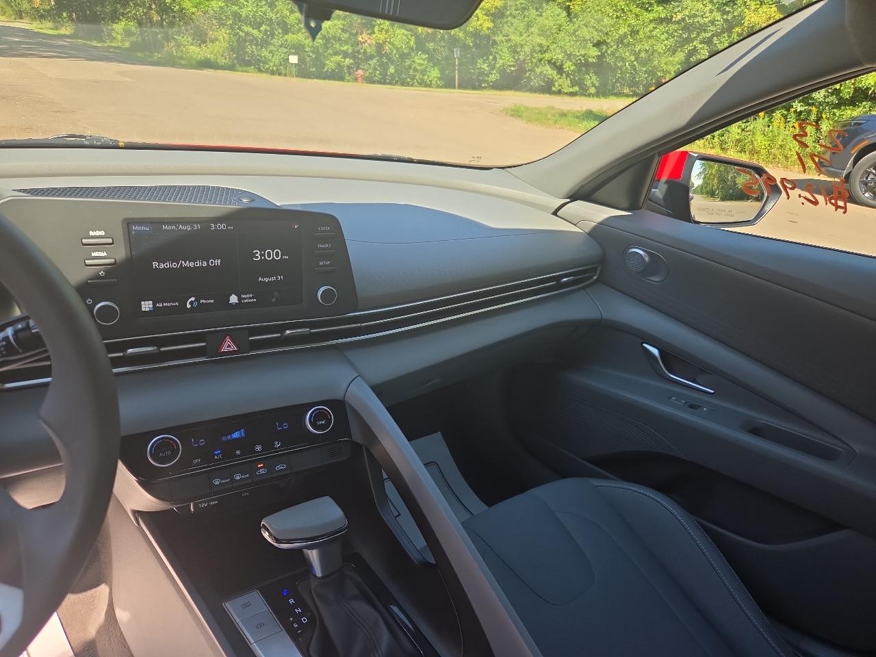 Hyundai Elantra SEL IVT 2023