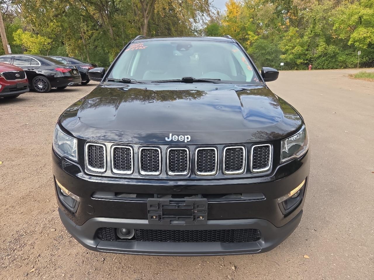 Jeep Compass Latitude w/Sun/Safety Pkg FWD 2020