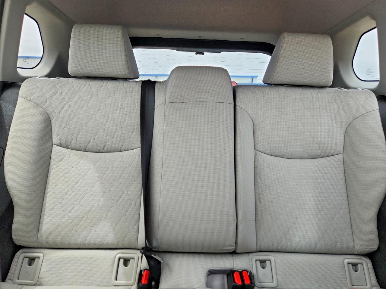Toyota Corolla Cross LE 2WD (Natl) 2023