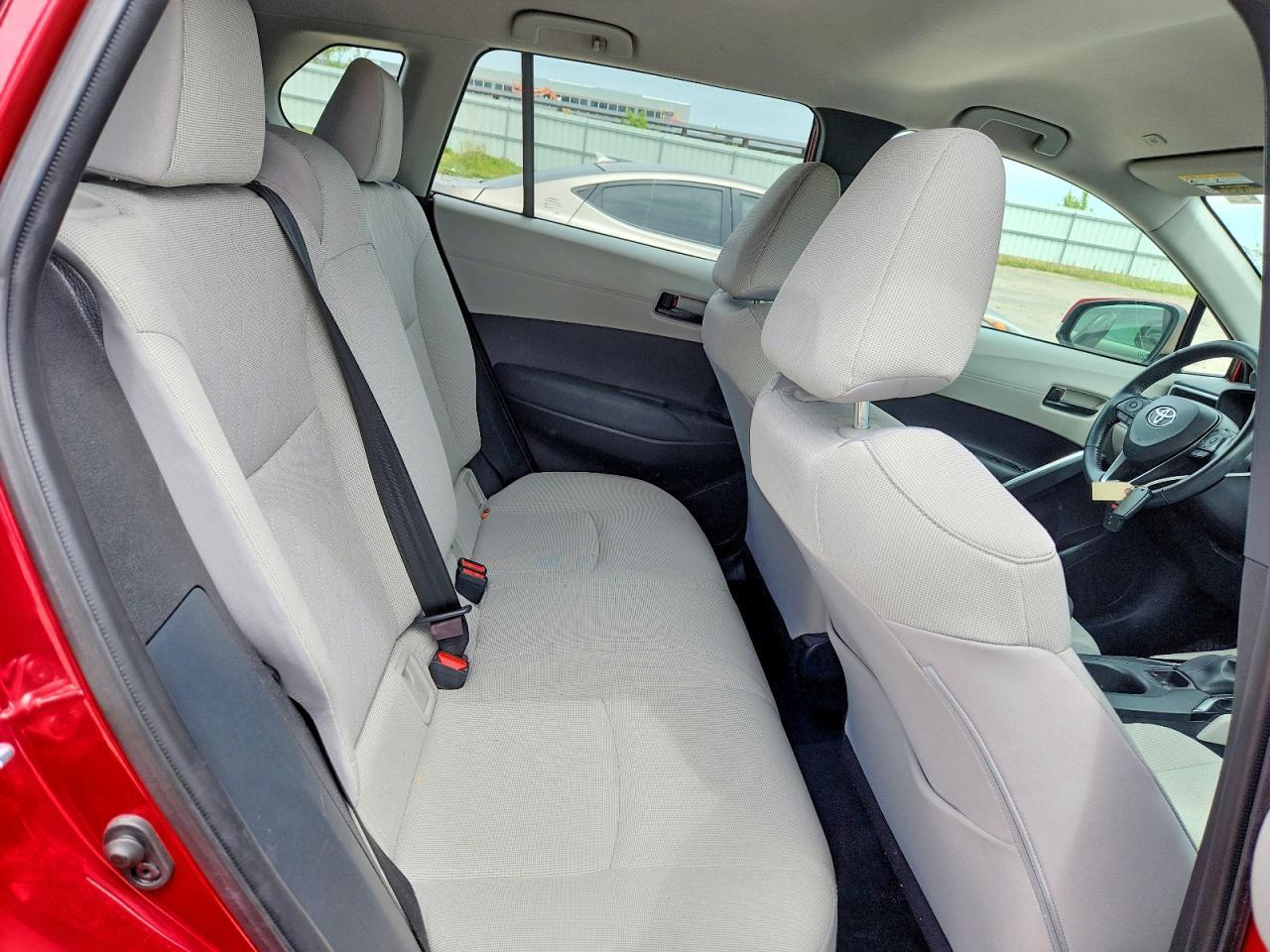 Toyota Corolla Cross LE 2WD (Natl) 2023