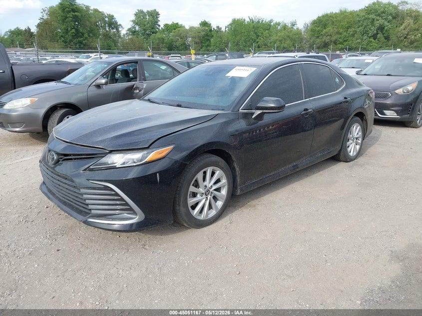 Toyota Camry LE Auto (Natl) 2022